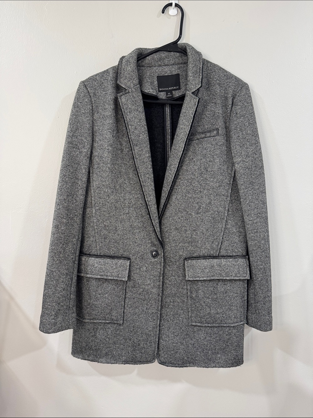 Banana Republic Women’s Gray Wool-Blend Single-Button polished Coat